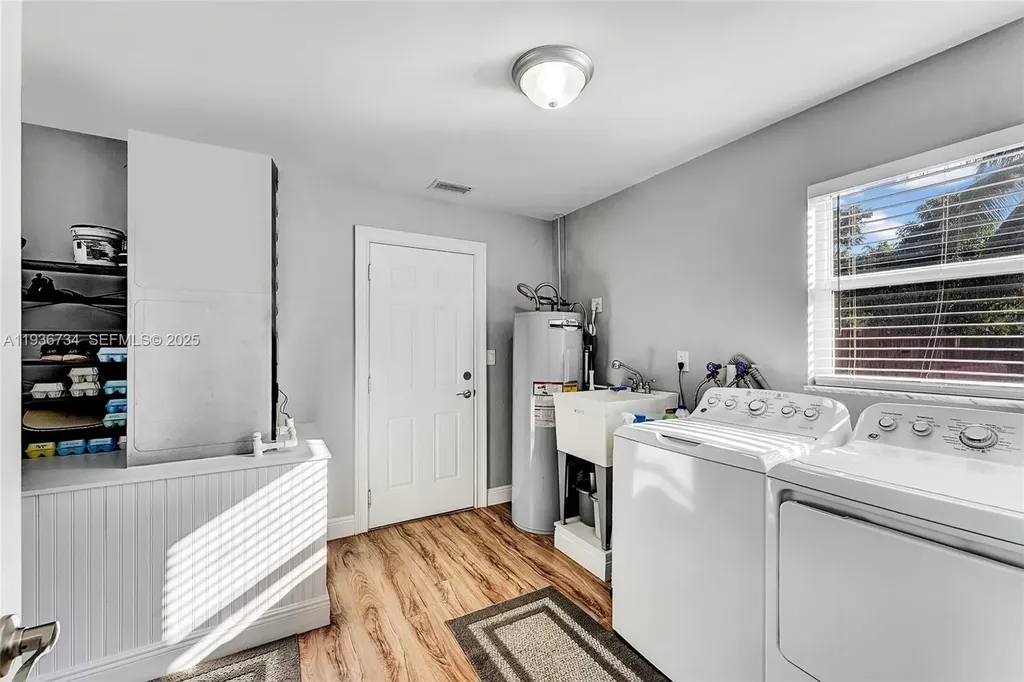 2540 NW 115th Drive Coral Springs FL 33065