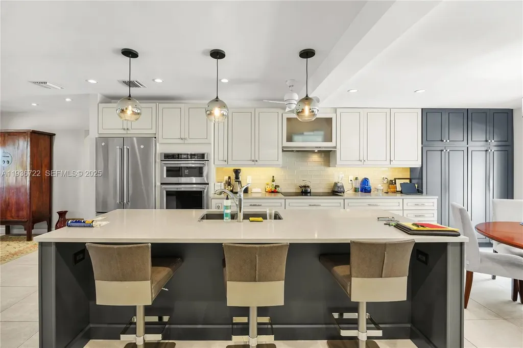 6240 NE 20th Way Fort Lauderdale FL 33308