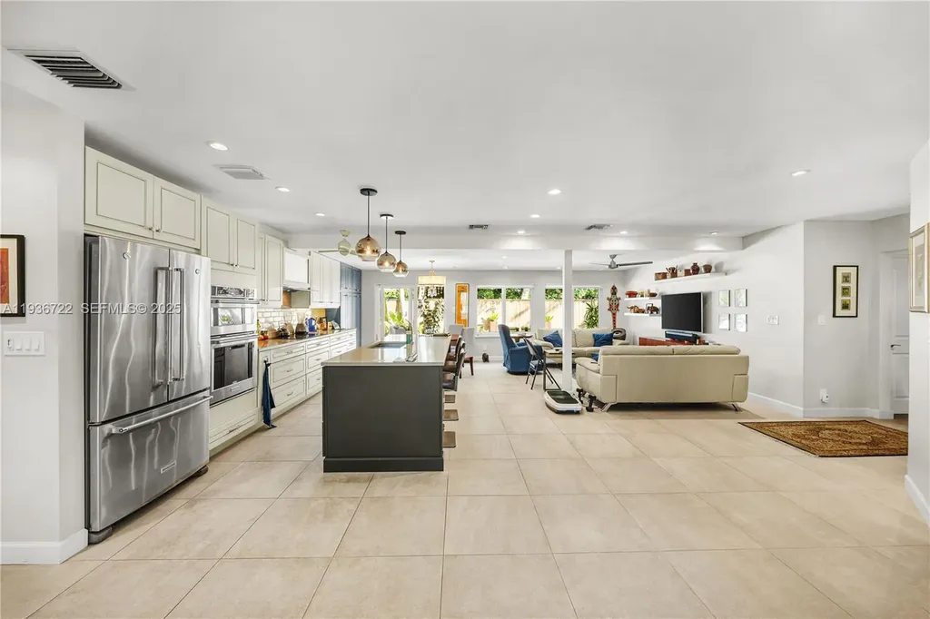 6240 NE 20th Way Fort Lauderdale FL 33308