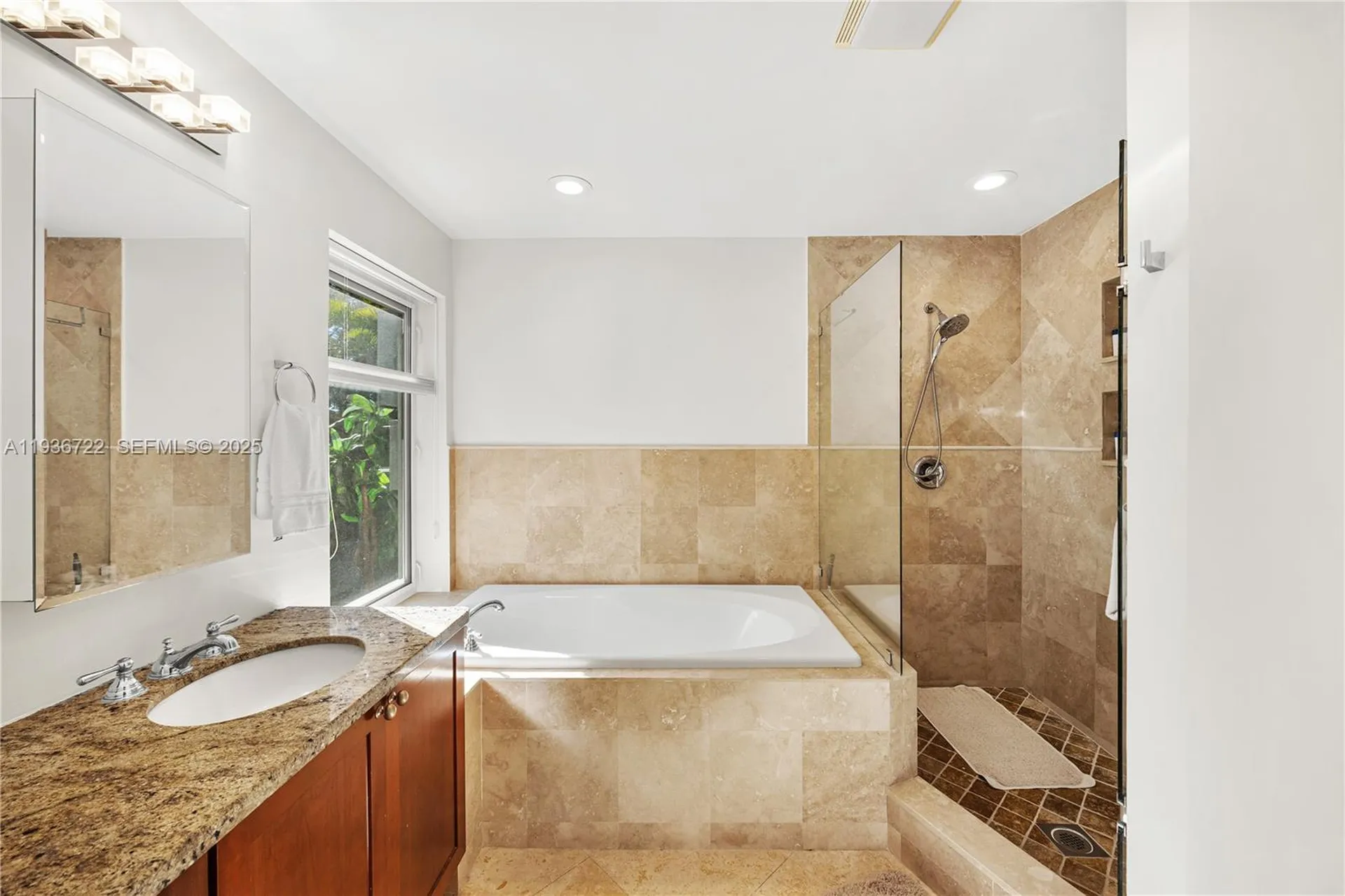 6240 NE 20th Way Fort Lauderdale FL 33308