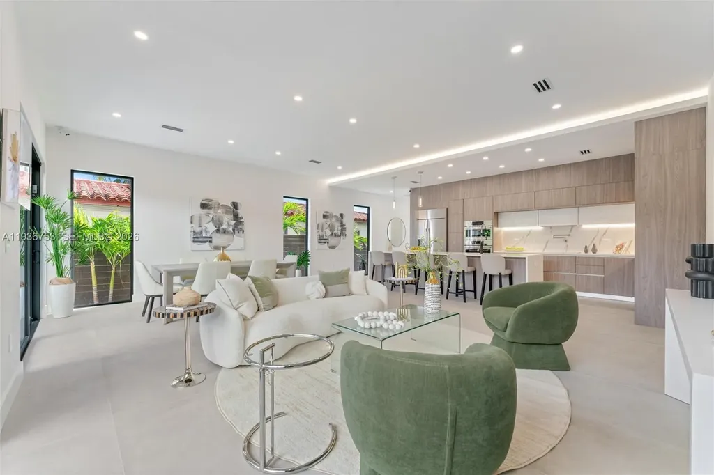 2435 NE 18th Street Fort Lauderdale FL 33305