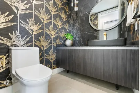 2435 NE 18th Street Fort Lauderdale FL 33305