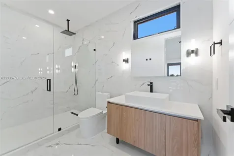 2435 NE 18th Street Fort Lauderdale FL 33305