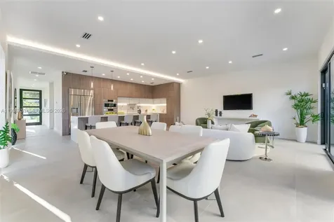 2435 NE 18th Street Fort Lauderdale FL 33305