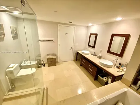 495 Brickell Avenue Miami FL 33131