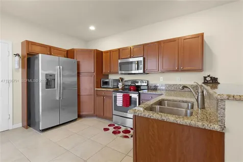 16789 SW 96th Street Miami FL 33196