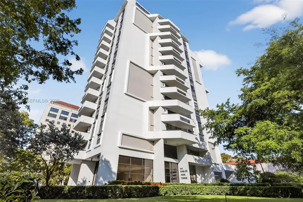 911 E Ponce De Leon Boulevard Coral Gables FL 33134