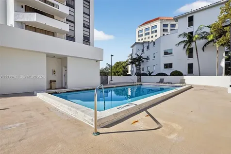 911 E Ponce De Leon Boulevard Coral Gables FL 33134
