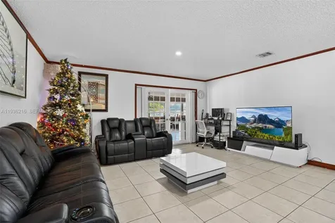 19641 Sterling Drive Cutler Bay FL 33157