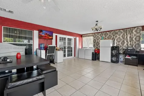 19641 Sterling Drive Cutler Bay FL 33157