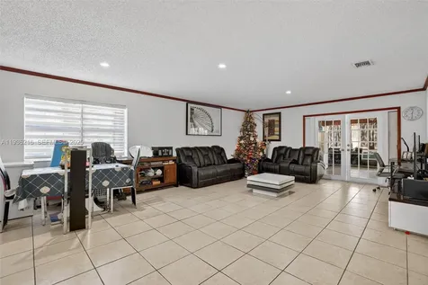 19641 Sterling Drive Cutler Bay FL 33157