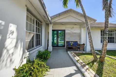 19641 Sterling Drive Cutler Bay FL 33157