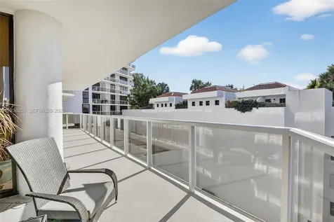 20281 E Country Club Drive Aventura FL 33180