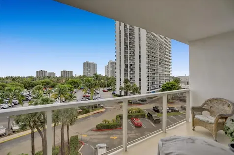 20281 E Country Club Drive Aventura FL 33180