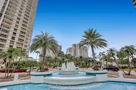 20281 E Country Club Drive Aventura FL 33180