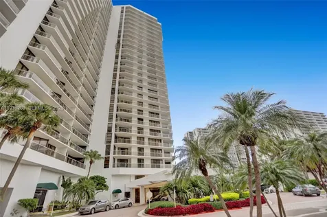 20281 E Country Club Drive Aventura FL 33180