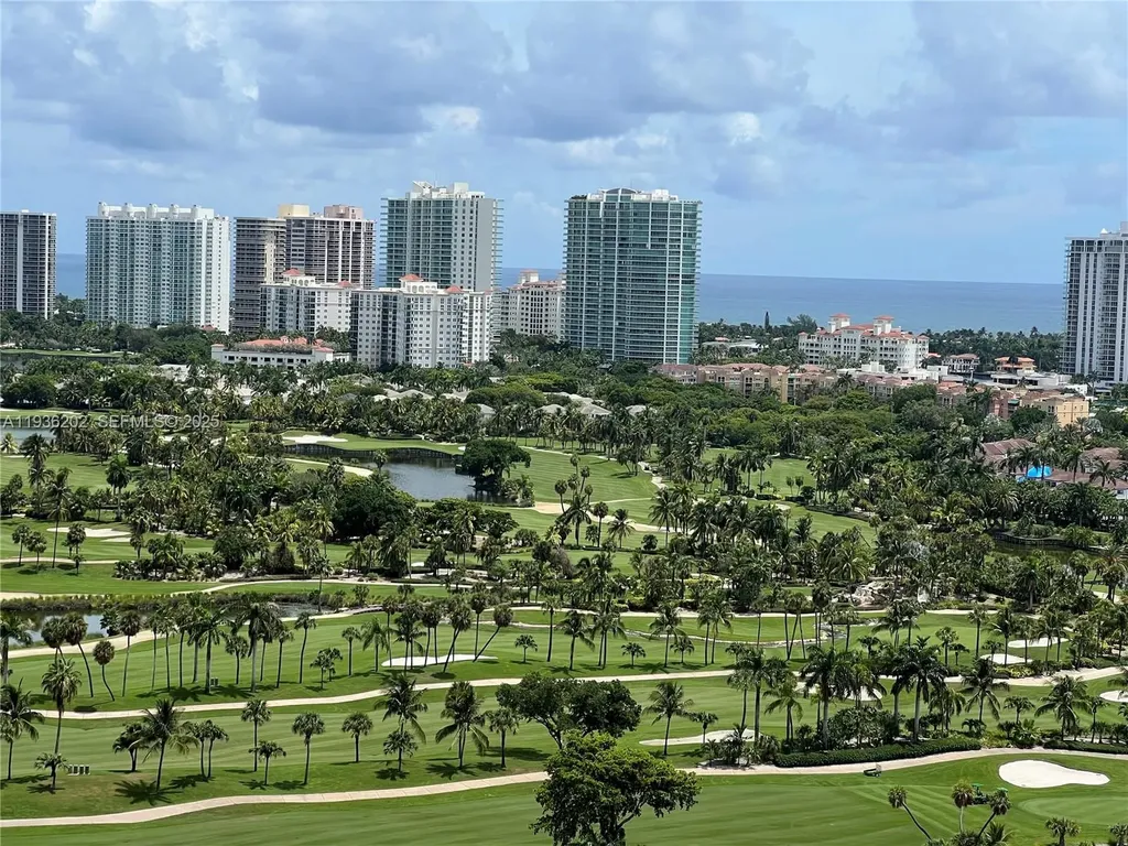 19501 W Country Club Drive Aventura FL 33180