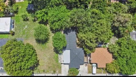 1220 N Andrews Avenue Fort Lauderdale FL 33311