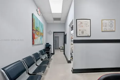 Full-service Beauty Salon For Sale In Doral Doral FL 33172