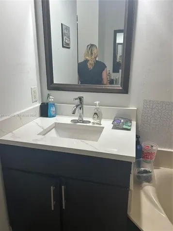 948 NW Phoenix Way Weston FL 33327