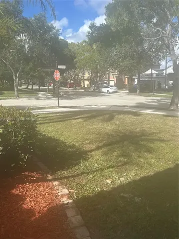 948 NW Phoenix Way Weston FL 33327