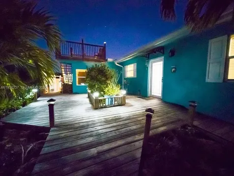715 E Caribbean Drive E Lower Keys FL 33042