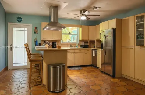 715 E Caribbean Drive E Lower Keys FL 33042