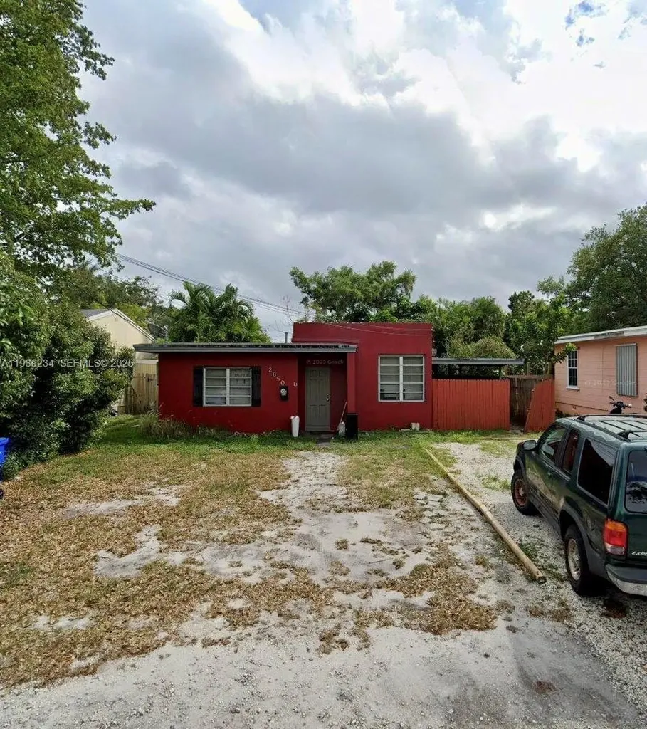 2650 Grant Street Hollywood FL 33020