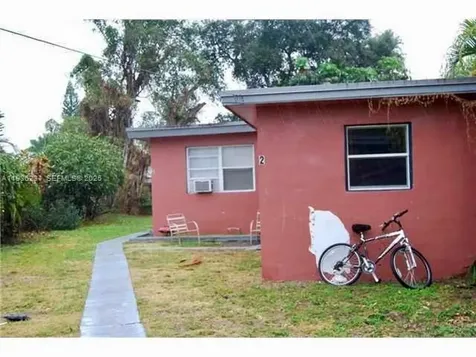 2650 Grant Street Hollywood FL 33020