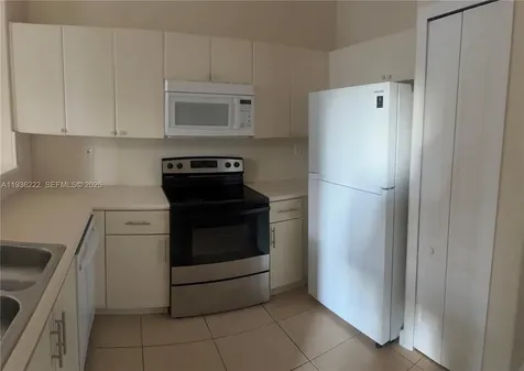 2826 SE 16th Place Homestead FL 33035