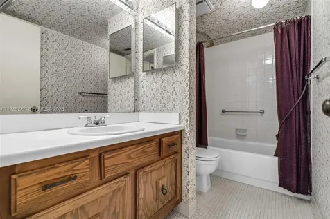 6321 Coral Lake Drive Margate FL 33063