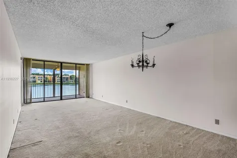 6321 Coral Lake Drive Margate FL 33063