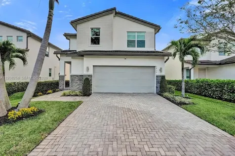 2737 Country Lake Trail Boynton Beach FL 33436