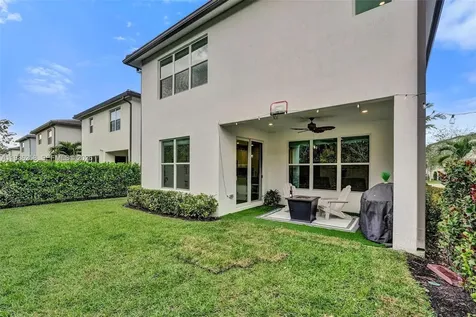 2737 Country Lake Trail Boynton Beach FL 33436