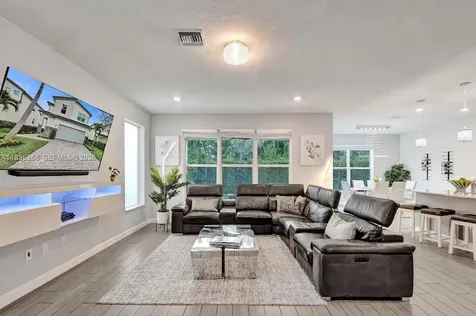 2737 Country Lake Trail Boynton Beach FL 33436
