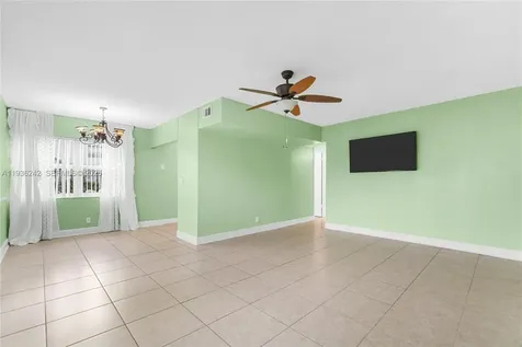 268 Coventry L West Palm Beach FL 33417
