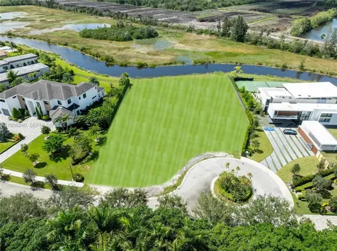 2757 Lake Ridge Lane Weston FL 33332