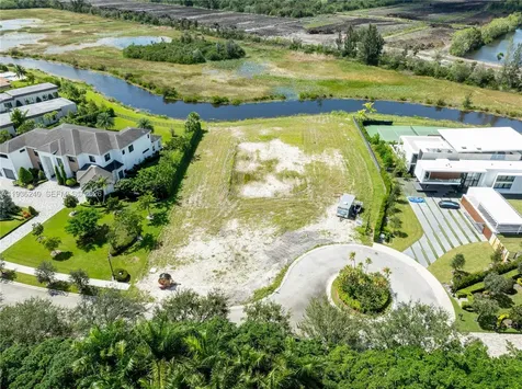 2757 Lake Ridge Lane Weston FL 33332