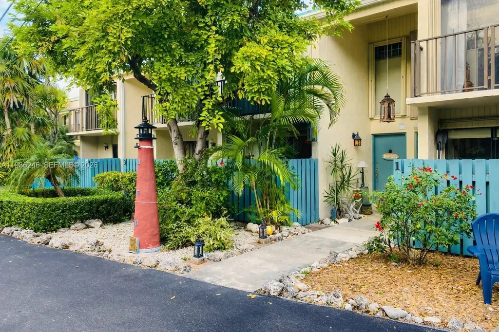 87200 Overseas Highway Plantation Key FL 33036