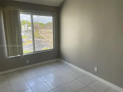 8043 Lagos De Campo Boulevard Tamarac FL 33321