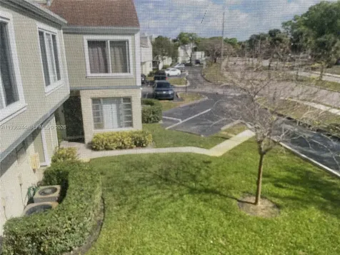 8043 Lagos De Campo Boulevard Tamarac FL 33321