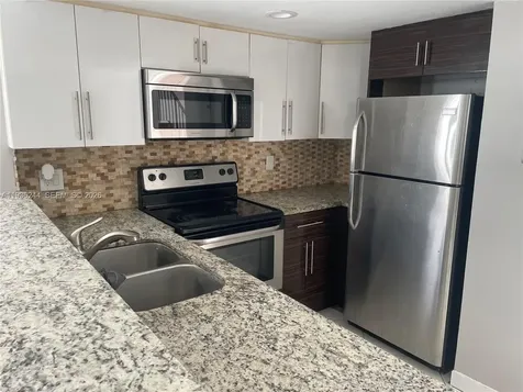 8043 Lagos De Campo Boulevard Tamarac FL 33321