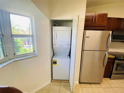 2173 NW 78th Avenue Pembroke Pines FL 33024