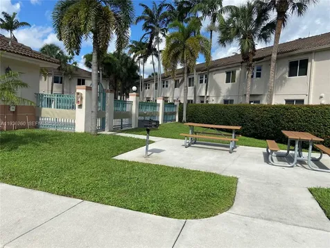 2173 NW 78th Avenue Pembroke Pines FL 33024