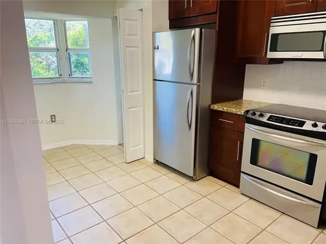 2173 NW 78th Avenue Pembroke Pines FL 33024