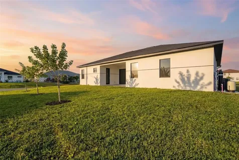 2626 NW 15th Street Cape Coral FL 33993