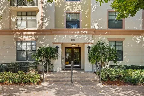 1919 Van Buren Street Hollywood FL 33020