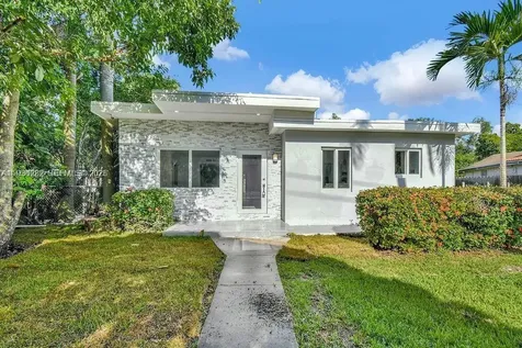 7902 SW 67th Avenue South Miami FL 33143