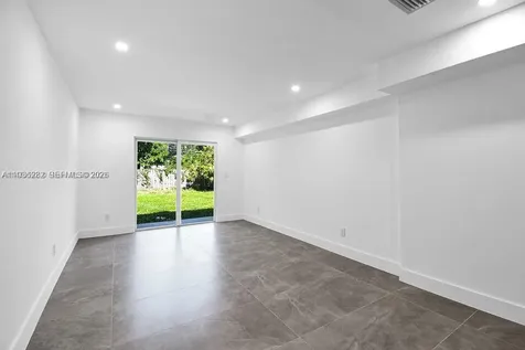 7902 SW 67th Avenue South Miami FL 33143