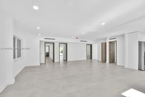 7902 SW 67th Avenue South Miami FL 33143